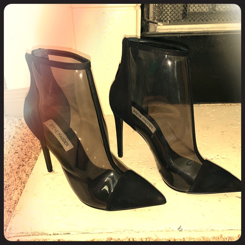 Steve Madden Black Story Bootie